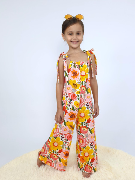 Комбинезон для девочки